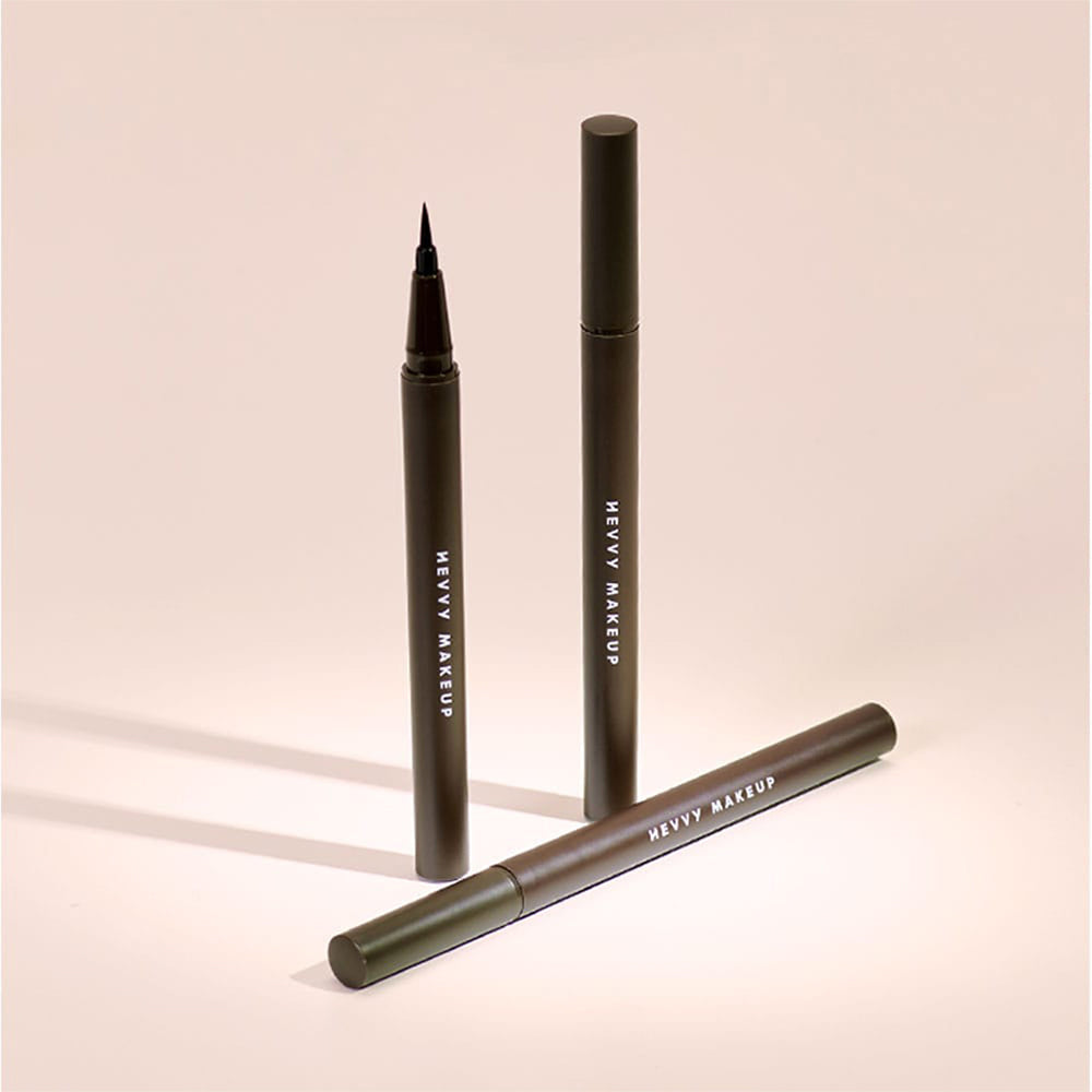 Long-Lasting Eyeliner Pencil - Advanced Formula